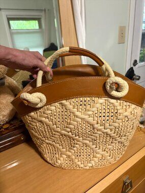 TOMMY BAHAMA POOL BEACH BAG WOVEN STRAW WITH LEATHER TRIM